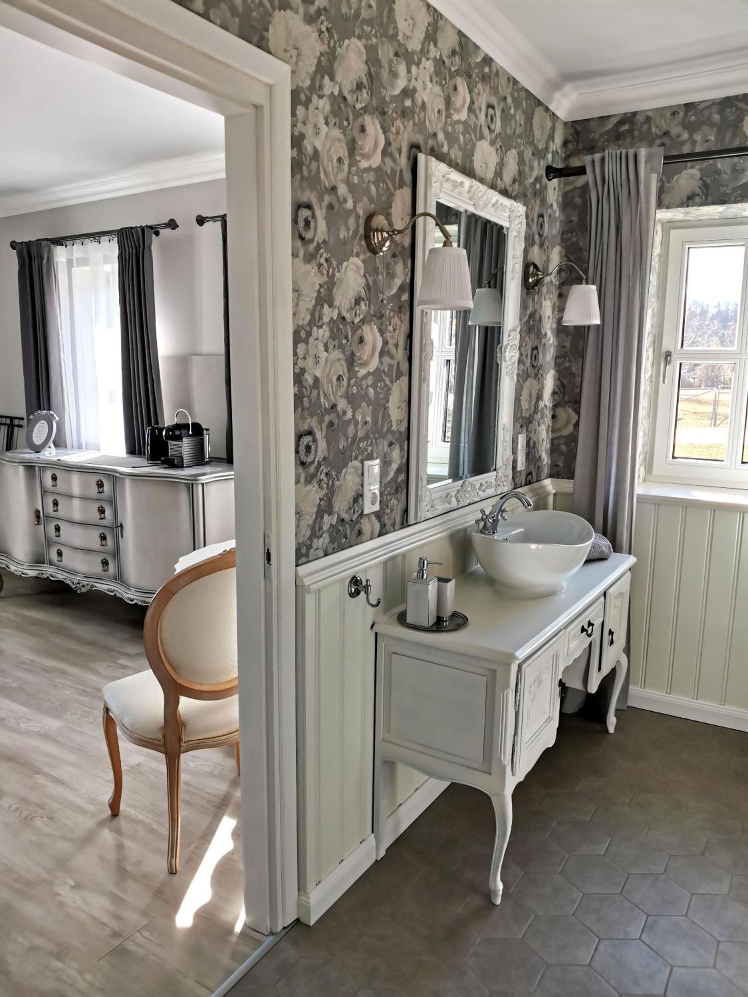 Villa Tilia Vaszoly ภายนอก รูปภาพ